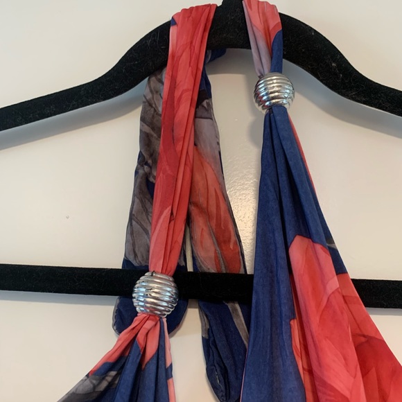 Quiz | Floral Halter Maxi Dress - Picture 4 of 14